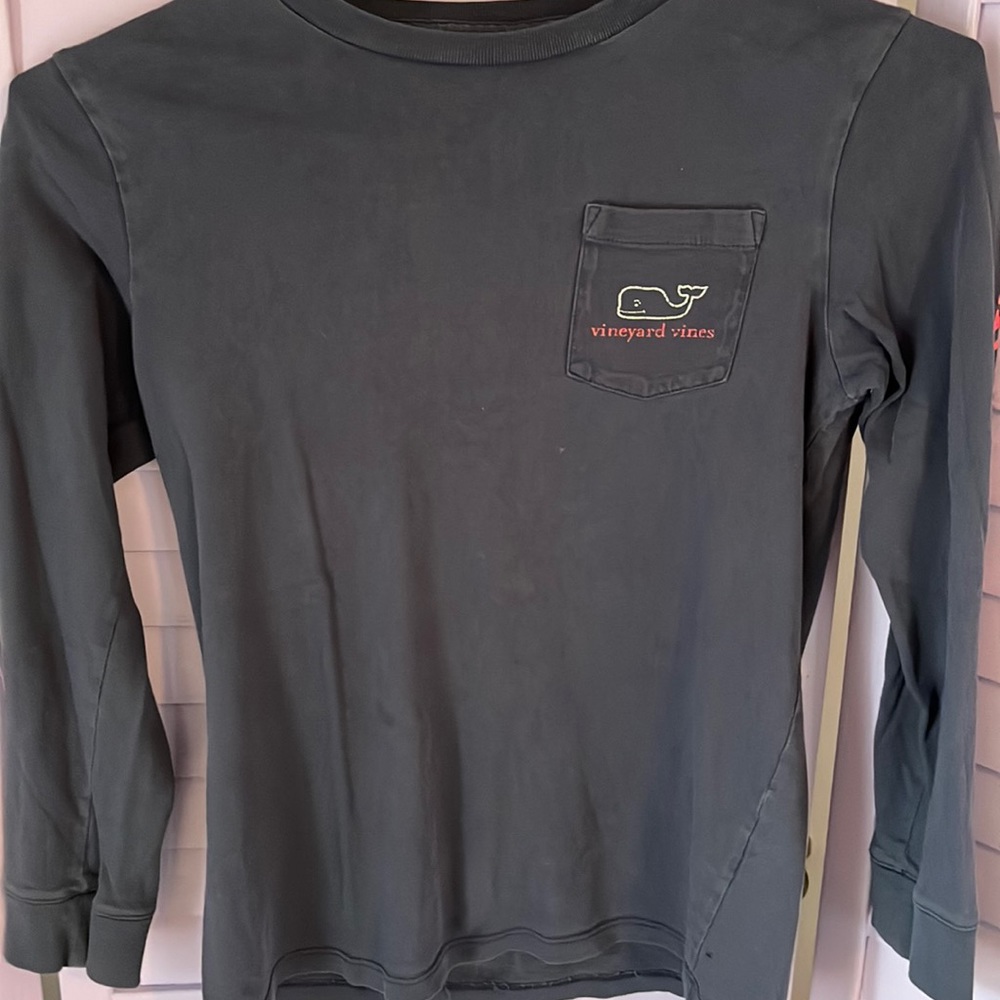 Vineyard Vines boy’s long sleeved tee
